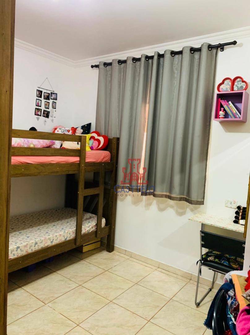 Casa à venda com 2 quartos, 90m² - Foto 5