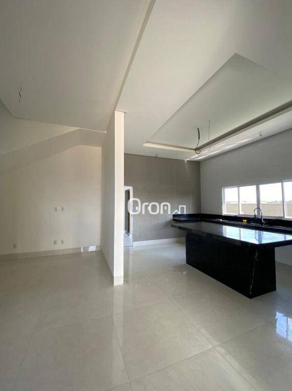 Sobrado à venda com 3 quartos, 235m² - Foto 7