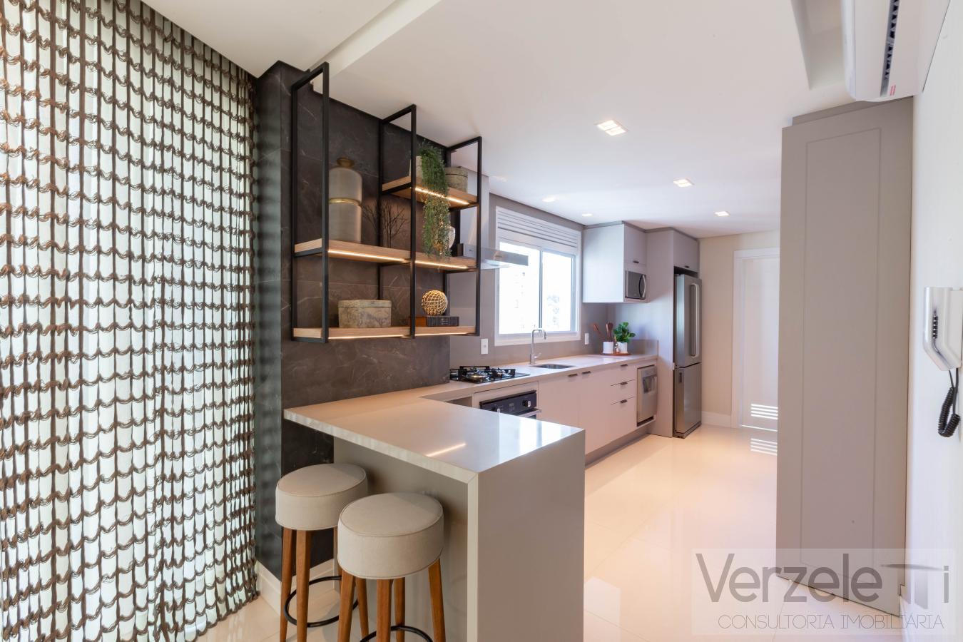 Apartamento à venda com 4 quartos, 131m² - Foto 9