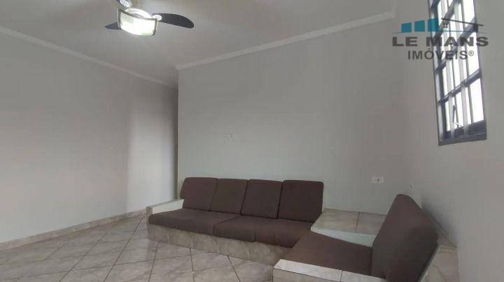 Casa à venda e aluguel com 3 quartos, 127m² - Foto 12