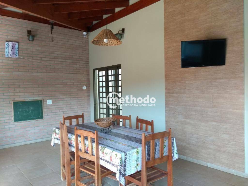 Casa à venda com 3 quartos, 235m² - Foto 11