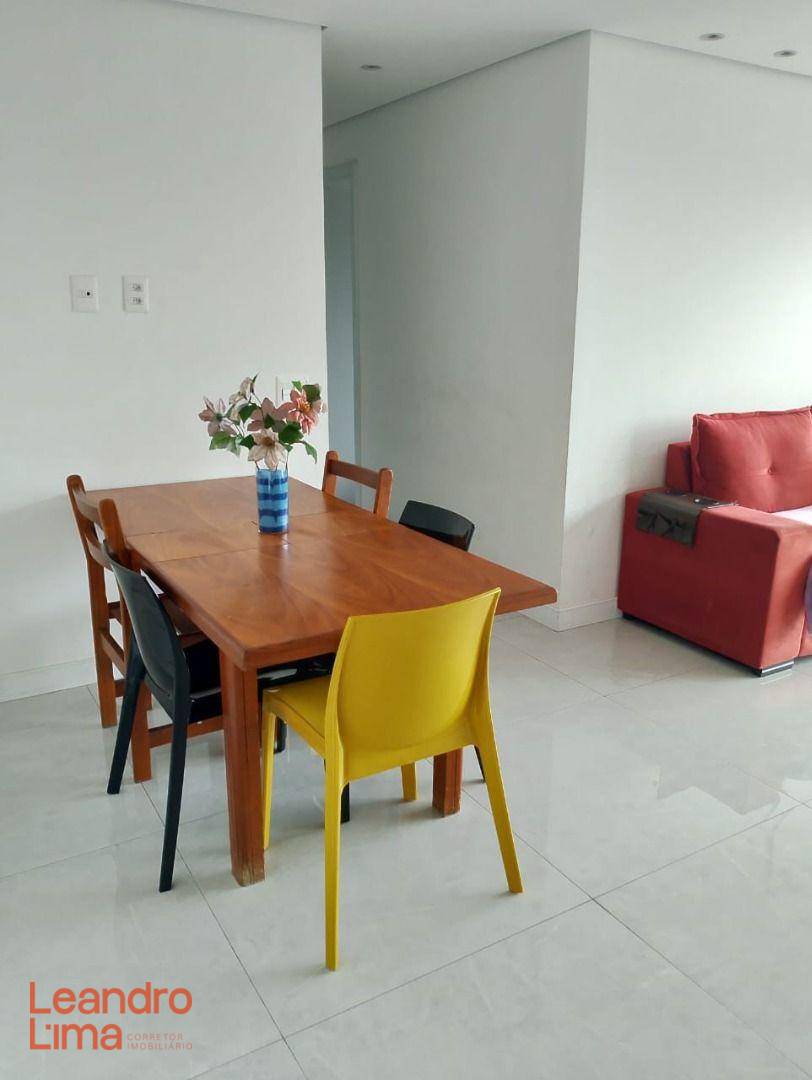 Apartamento à venda com 3 quartos, 75m² - Foto 3