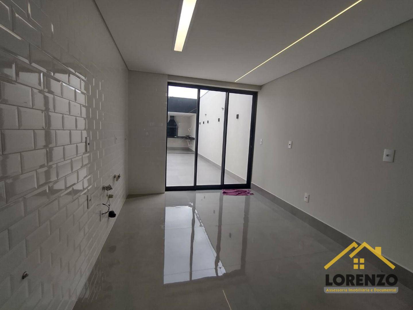 Sobrado à venda com 3 quartos, 200m² - Foto 5