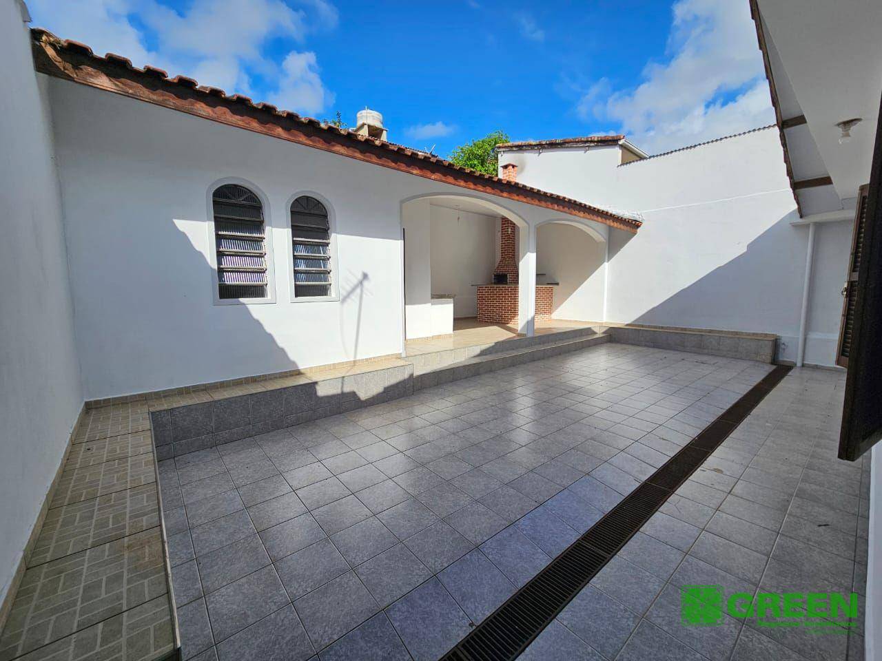 Casa à venda com 3 quartos, 300M2 - Foto 16