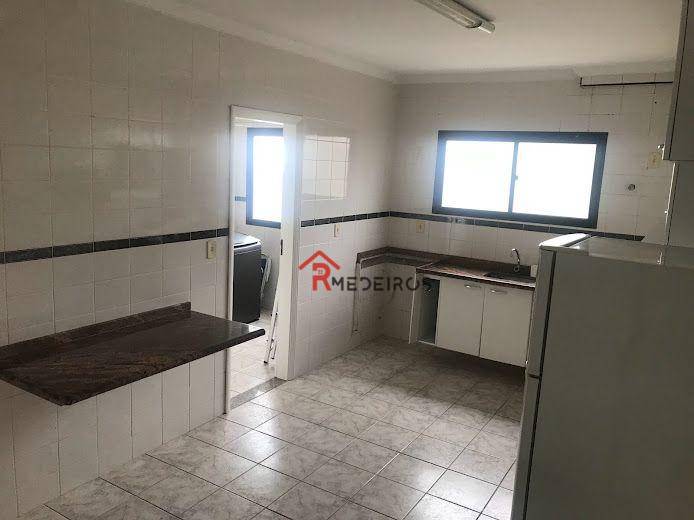 Apartamento à venda com 2 quartos, 107m² - Foto 9