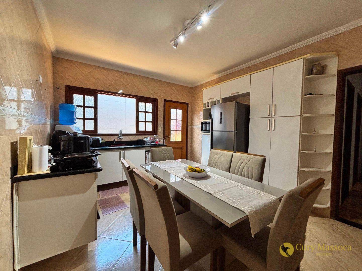 Casa à venda com 2 quartos, 110m² - Foto 12