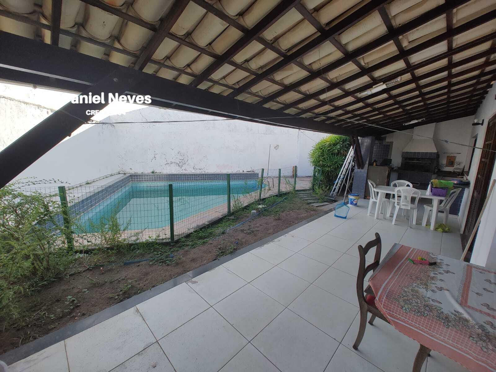 Casa à venda com 5 quartos, 258m² - Foto 5