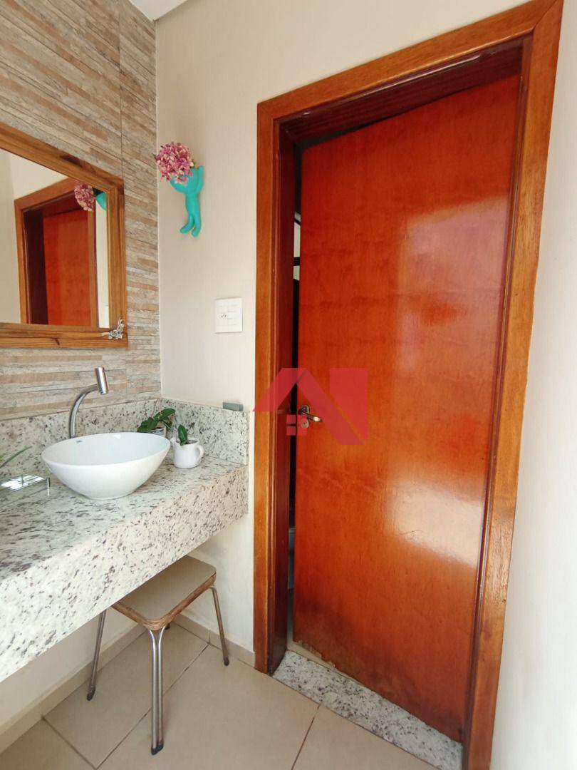 Casa à venda com 2 quartos, 180m² - Foto 19