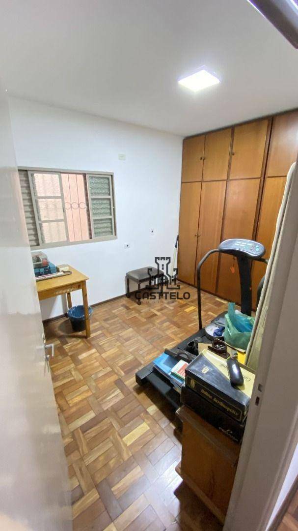 Casa à venda com 3 quartos, 194m² - Foto 13