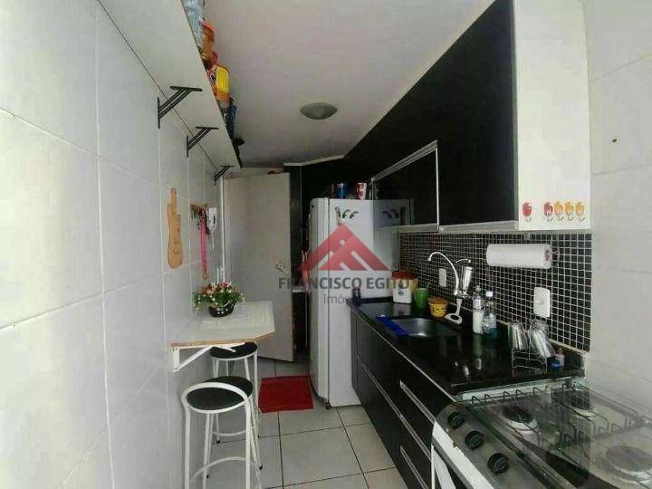 Apartamento à venda com 3 quartos, 69m² - Foto 7