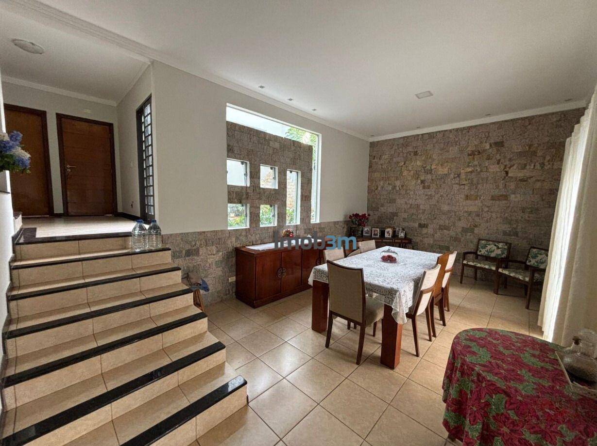 Sobrado, 4 quartos, 320 m² - Foto 3