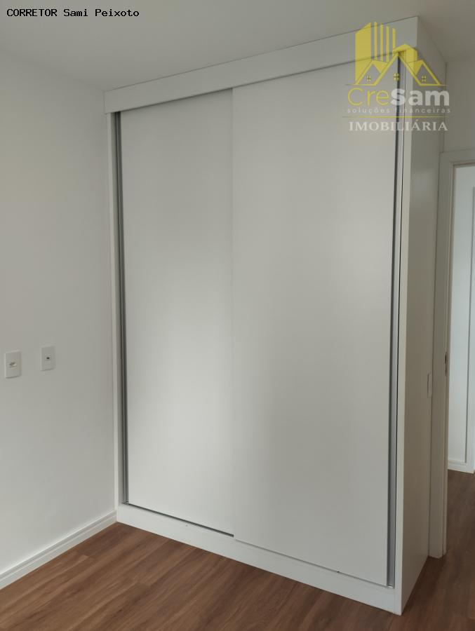 Apartamento para alugar com 2 quartos, 56m² - Foto 12