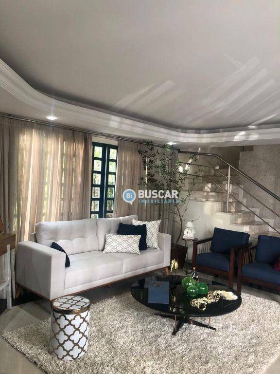 Casa à venda com 4 quartos, 340m² - Foto 3