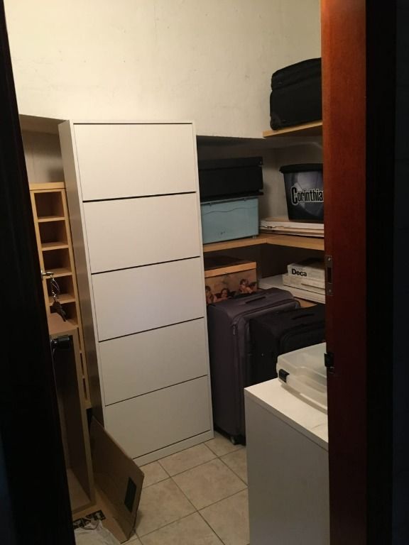 Apartamento à venda com 3 quartos, 215m² - Foto 11