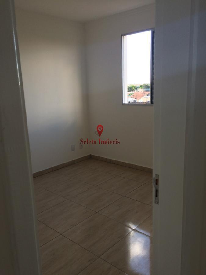 Apartamento à venda com 2 quartos, 46m² - Foto 11