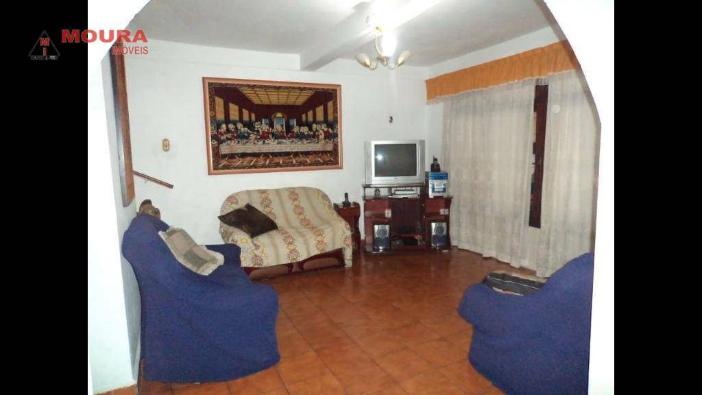 Sobrado à venda com 4 quartos, 380m² - Foto 1