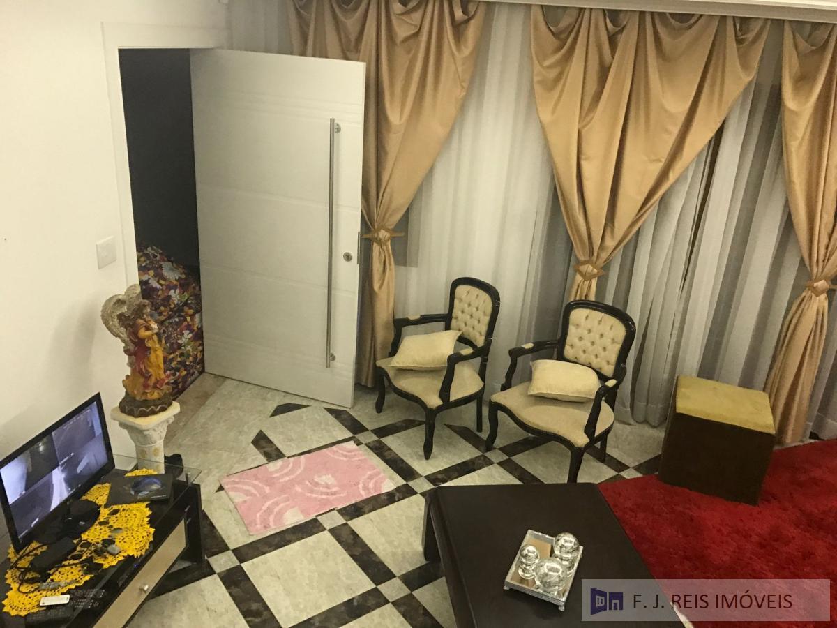 Sobrado à venda com 3 quartos, 500m² - Foto 8