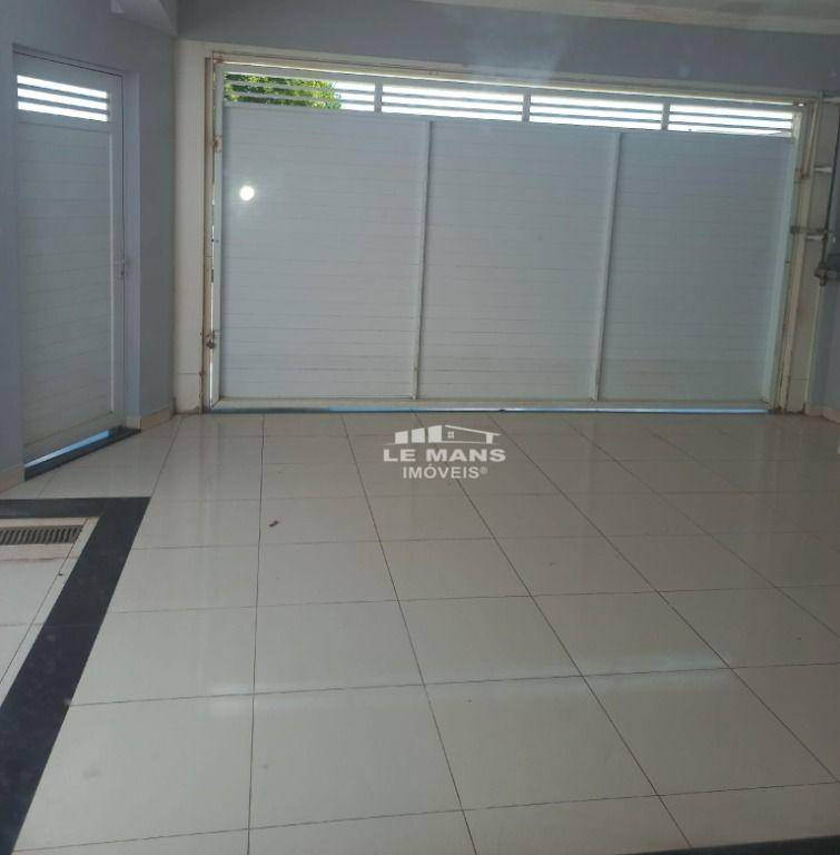 Casa à venda com 3 quartos, 173m² - Foto 2