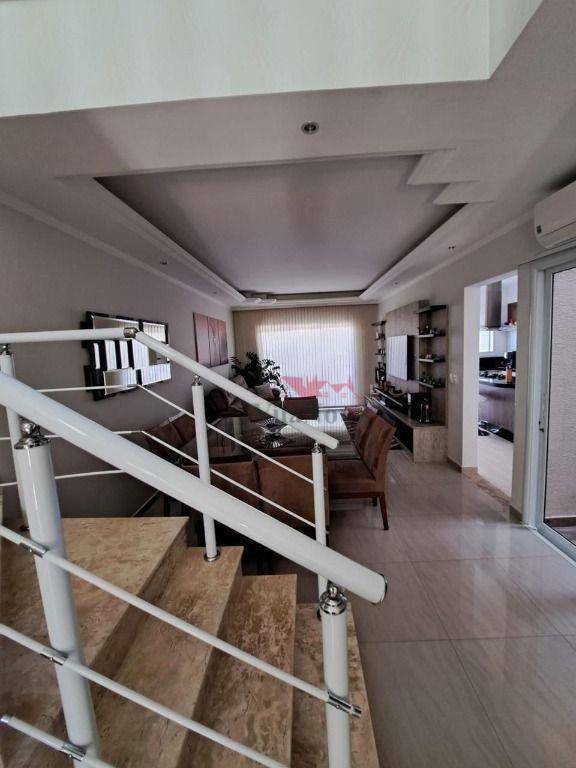 Casa de Condomínio à venda com 3 quartos, 216m² - Foto 10