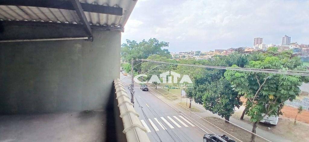 Sobrado à venda com 6 quartos, 218m² - Foto 11