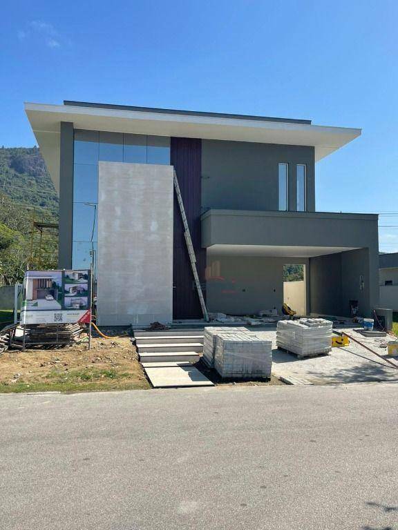 Casa de Condomínio à venda com 4 quartos, 275m² - Foto 9