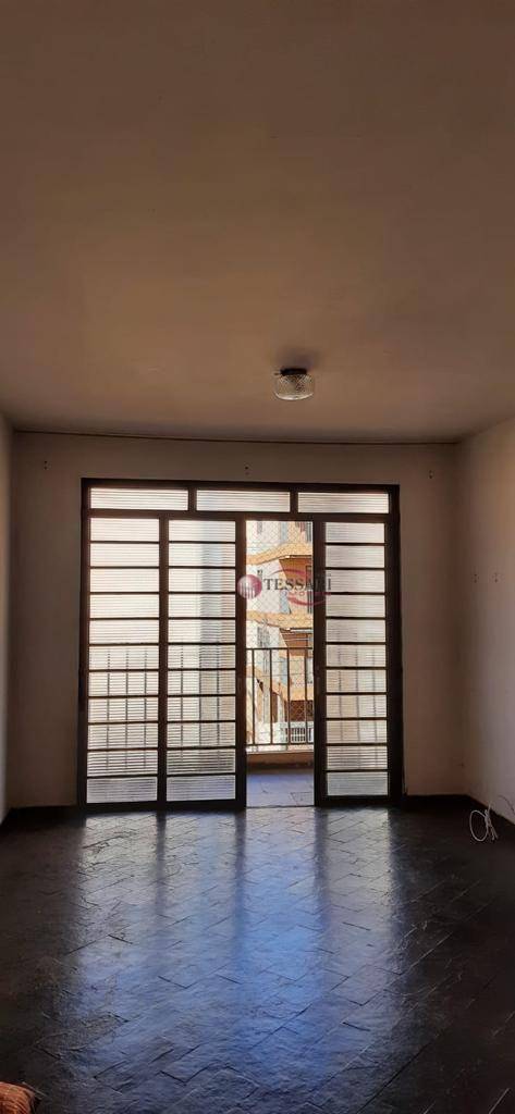 Apartamento para alugar com 3 quartos, 70m² - Foto 1
