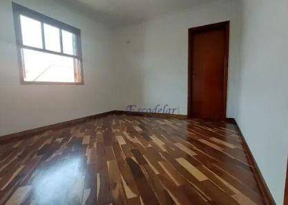 Sobrado à venda com 3 quartos, 200m² - Foto 4