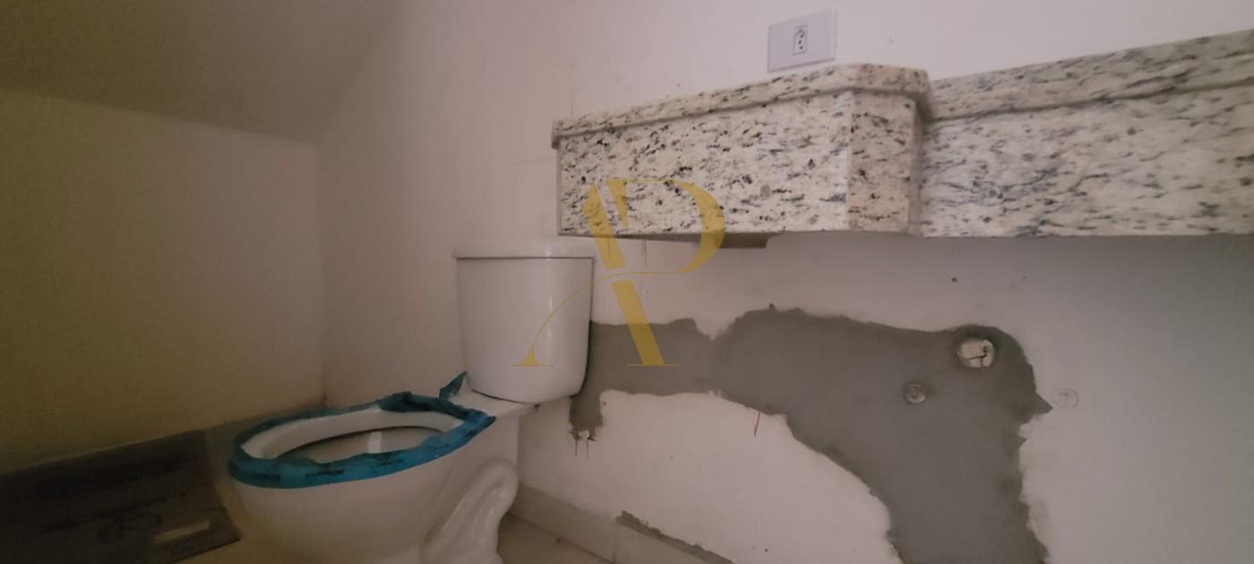 Casa à venda com 2 quartos, 64m² - Foto 2