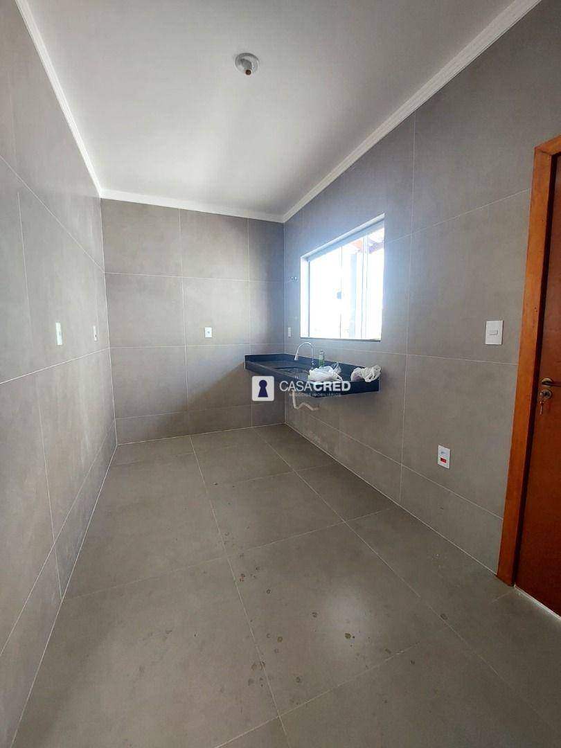 Casa à venda com 3 quartos, 75m² - Foto 12