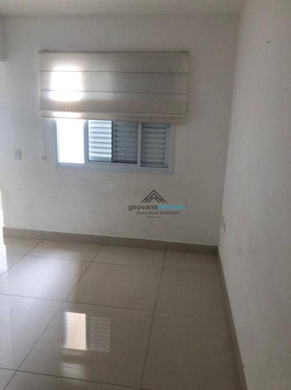 Apartamento à venda com 3 quartos, 164m² - Foto 4