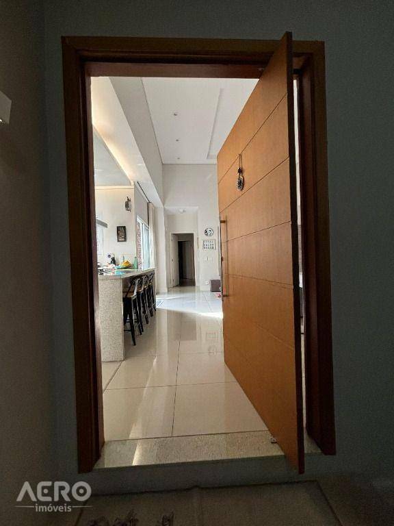 Casa à venda com 3 quartos, 165m² - Foto 5