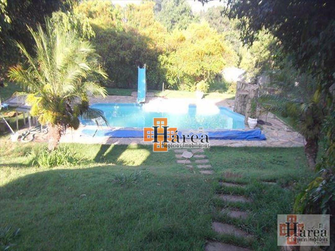 Casa à venda com 6 quartos, 900m² - Foto 2