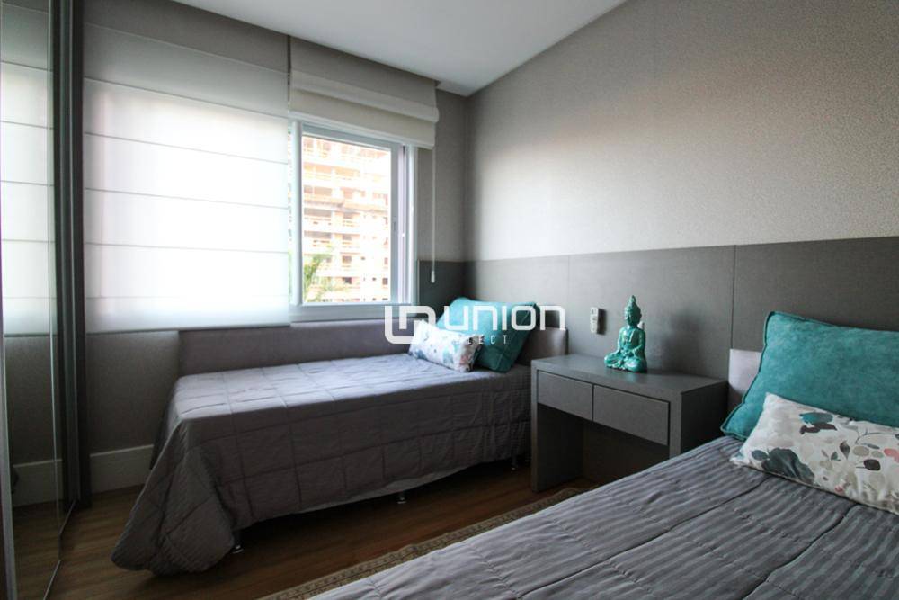 Apartamento à venda com 3 quartos, 136m² - Foto 11