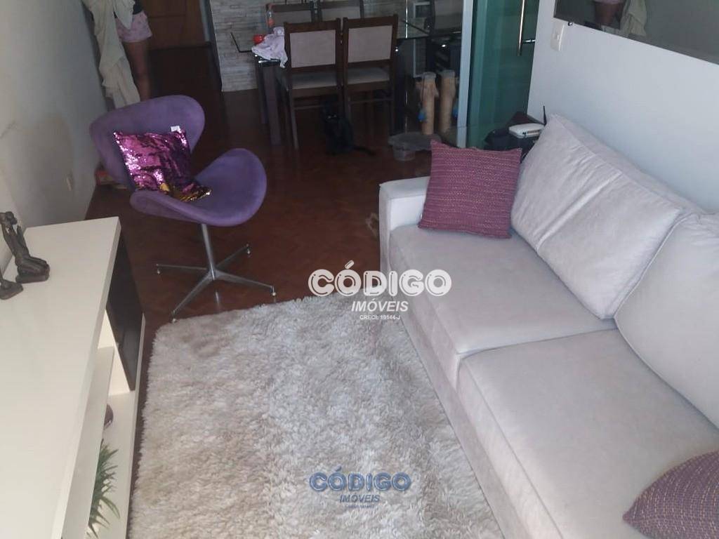 Apartamento à venda com 2 quartos, 74m² - Foto 5