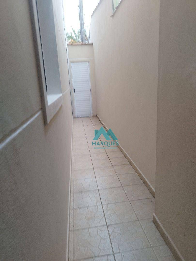 Sobrado à venda com 2 quartos, 150m² - Foto 16