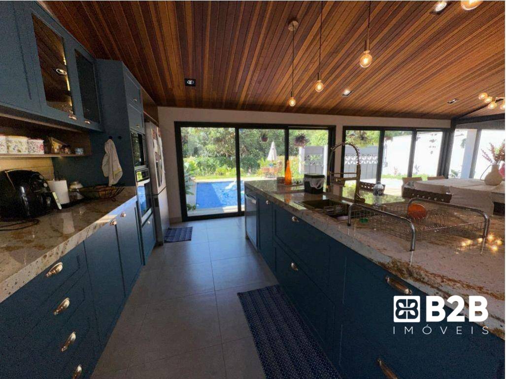 Casa de Condomínio, 4 quartos - Foto 1