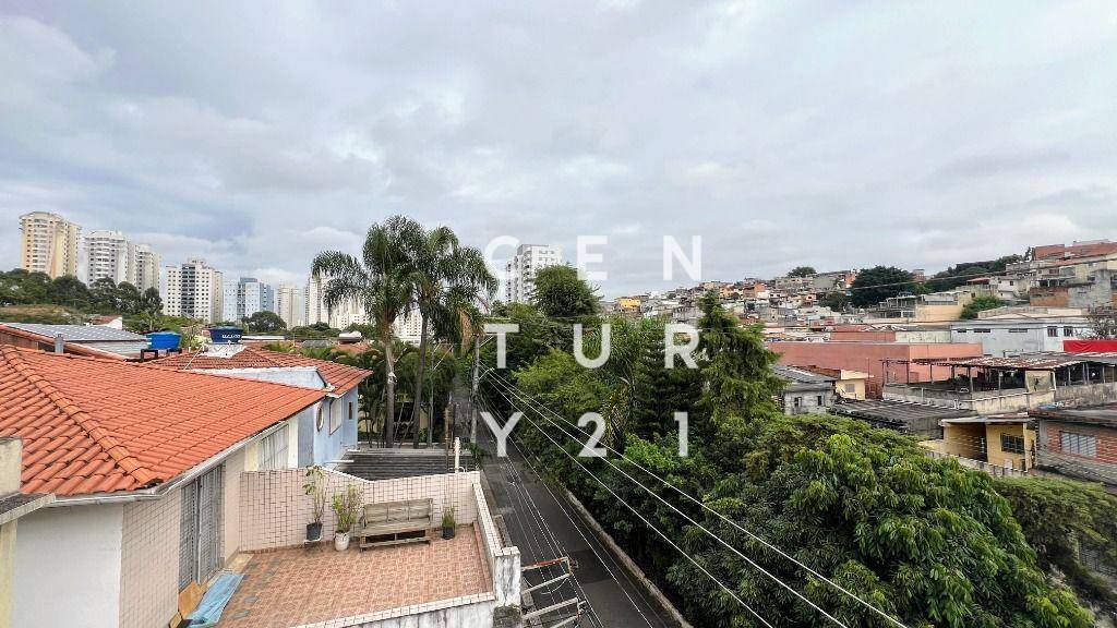 Sobrado à venda com 3 quartos, 240m² - Foto 9