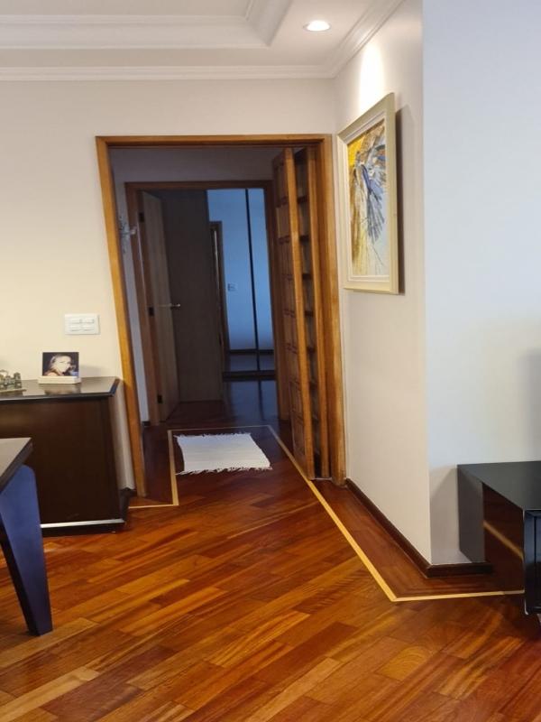 Apartamento à venda com 3 quartos, 194m² - Foto 5