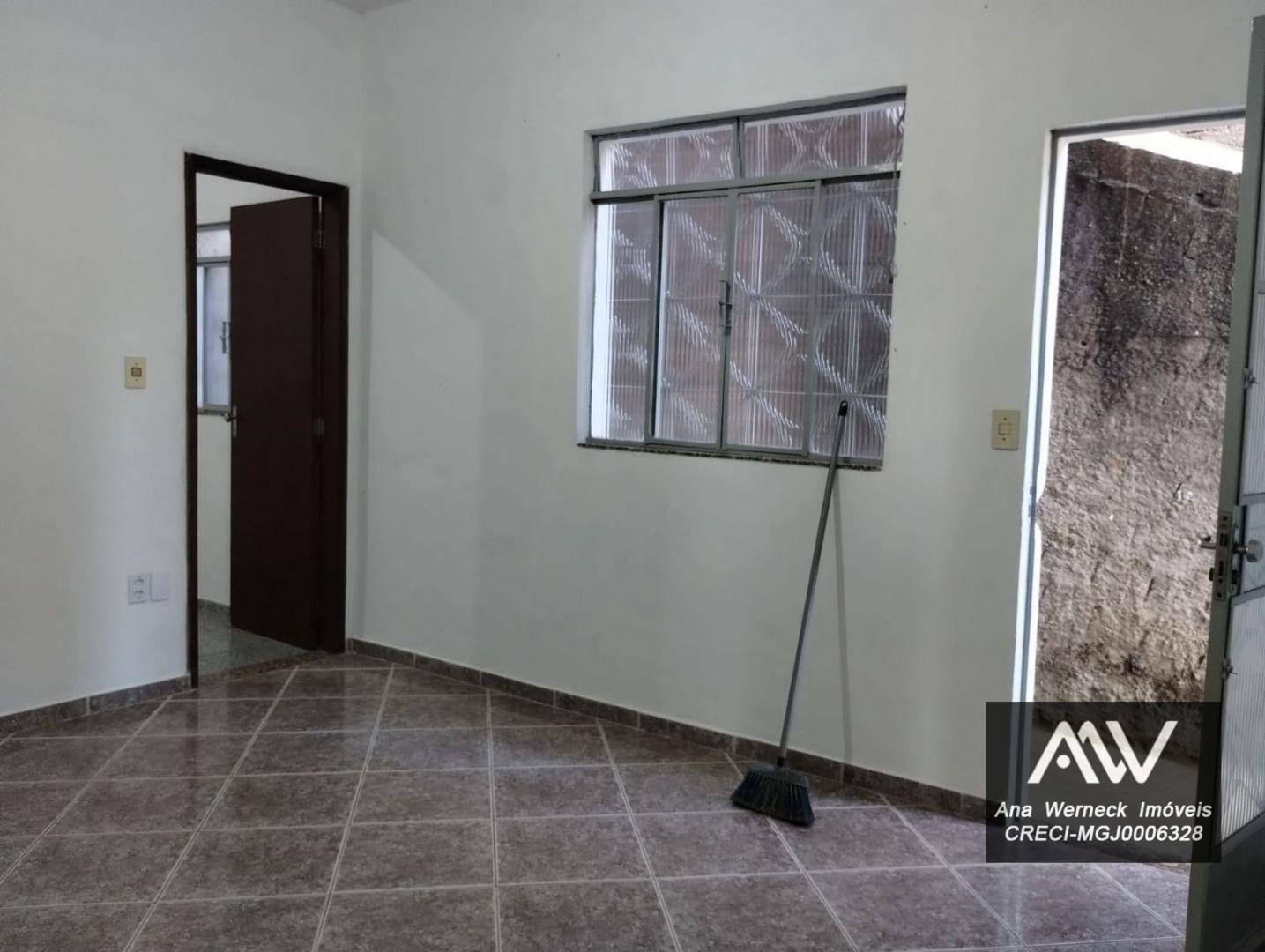 Casa à venda com 2 quartos, 94m² - Foto 4