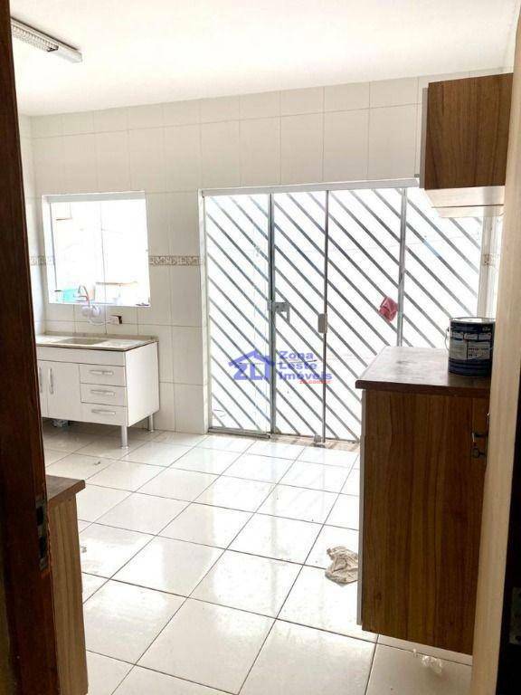 Sobrado à venda com 3 quartos, 200m² - Foto 13