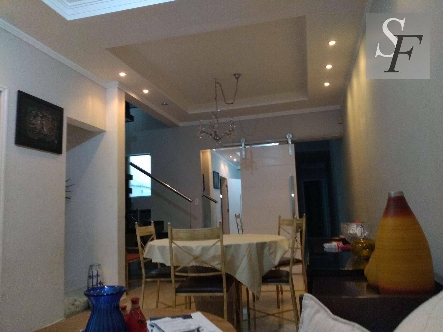 Sobrado à venda com 4 quartos, 220m² - Foto 3