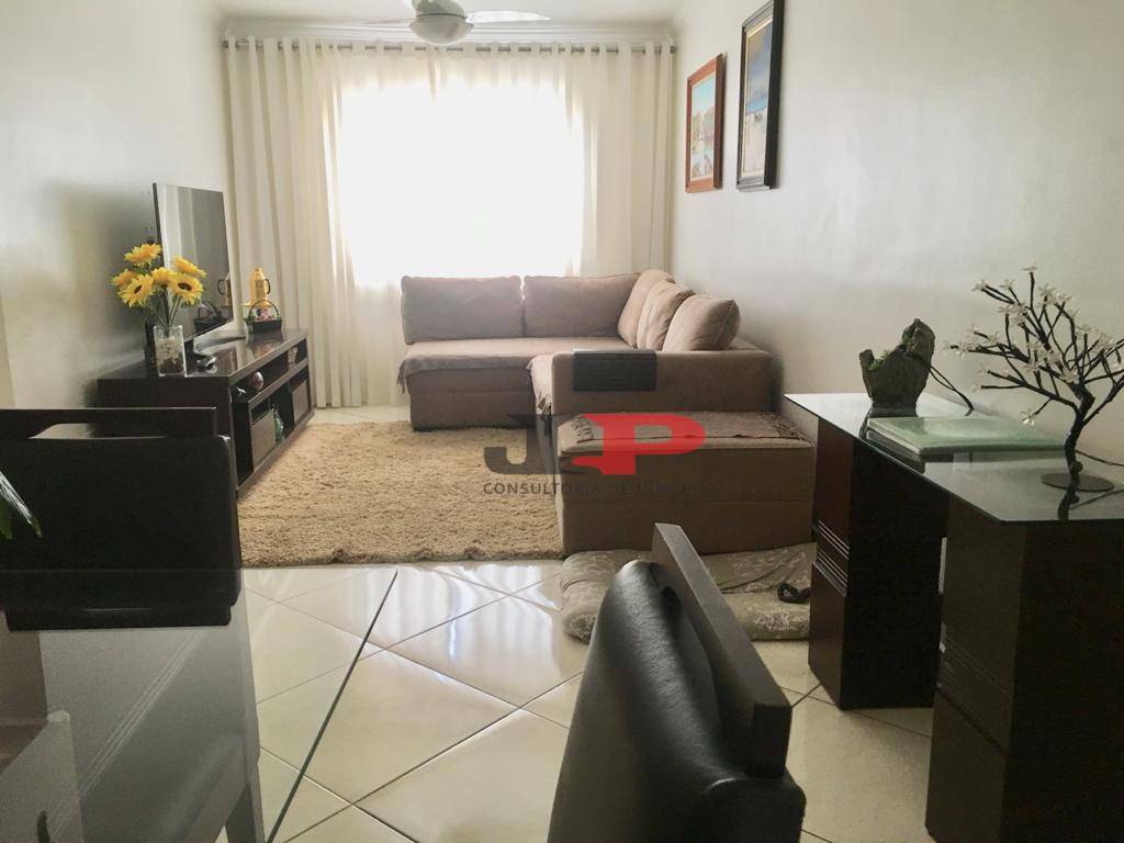 Apartamento à venda com 3 quartos, 85m² - Foto 1