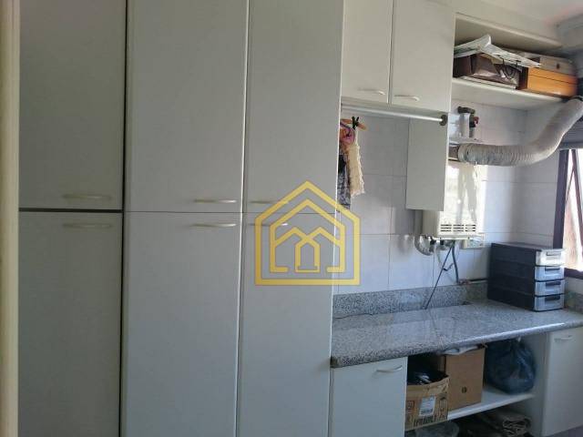 Apartamento à venda com 3 quartos, 162m² - Foto 12