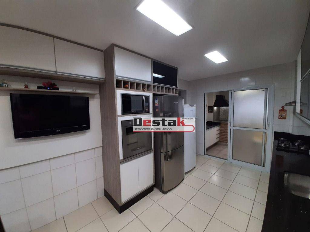 Apartamento à venda com 3 quartos, 158m² - Foto 7