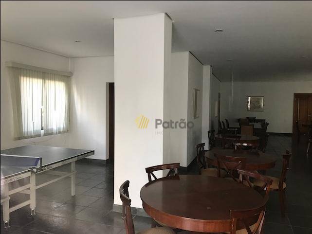 Apartamento para alugar com 3 quartos, 150m² - Foto 42