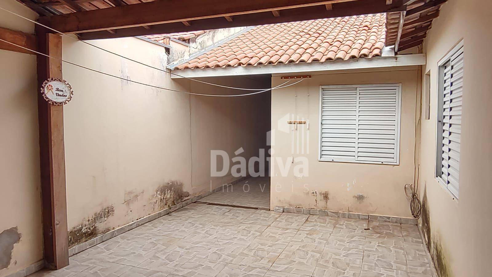 Casa à venda com 2 quartos, 57m² - Foto 4