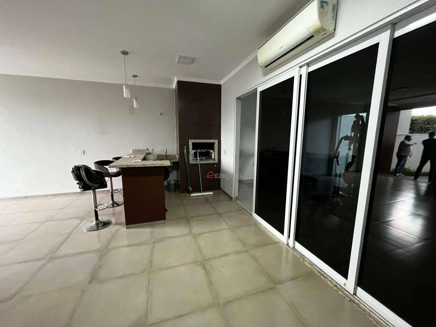 Casa à venda com 3 quartos, 155m² - Foto 3