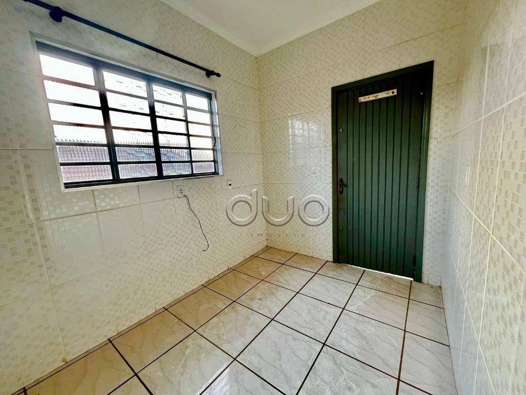 Casa à venda com 3 quartos, 231m² - Foto 12