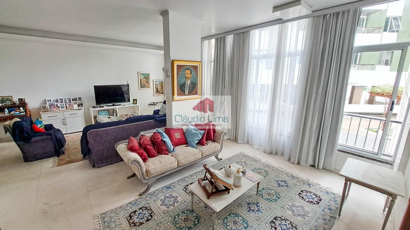 Apartamento à venda com 4 quartos, 200m² - Foto 1
