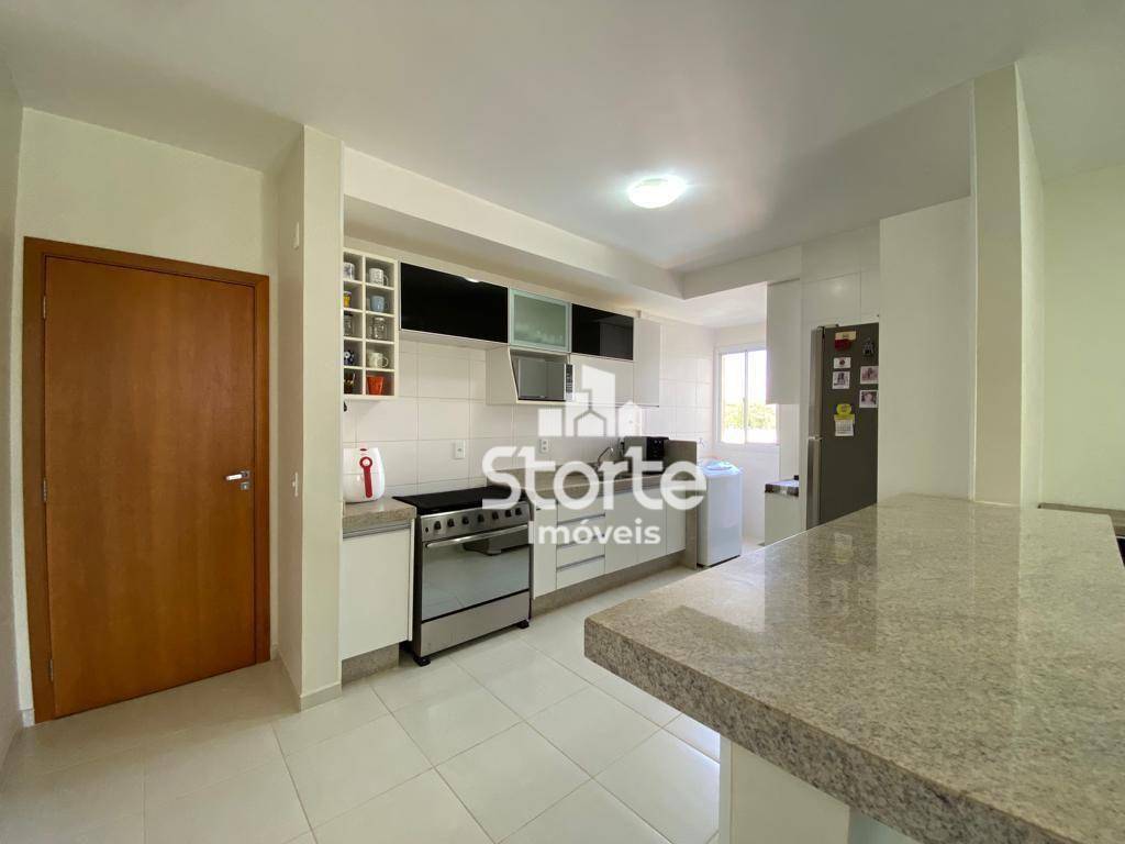 Apartamento à venda com 3 quartos, 90m² - Foto 4